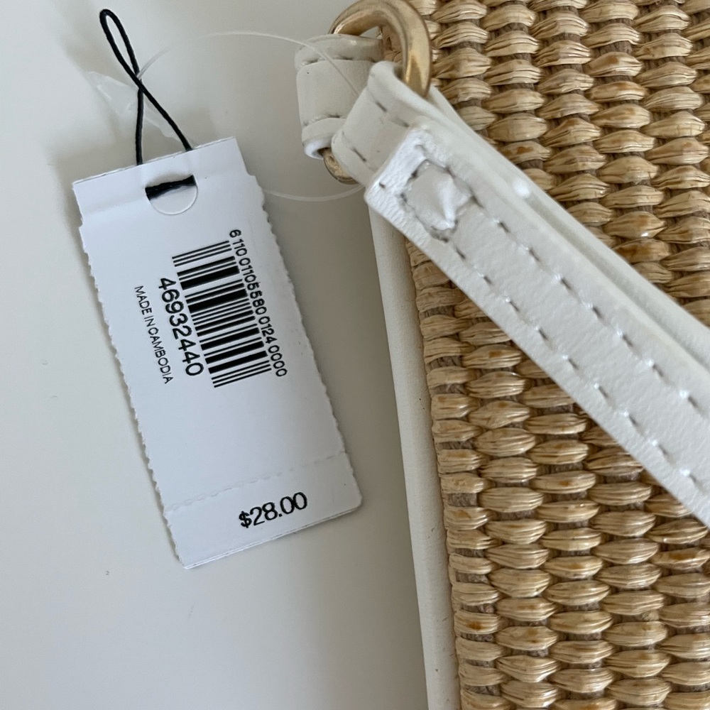 Express Wristlet - Picture 4 of 5